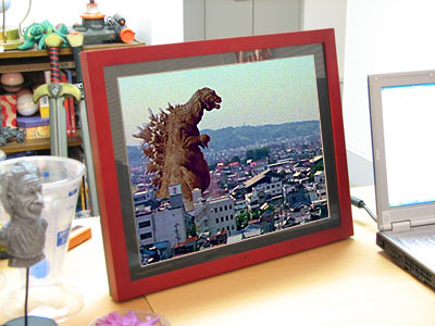 gigantor_photo_frame_desk.jpg